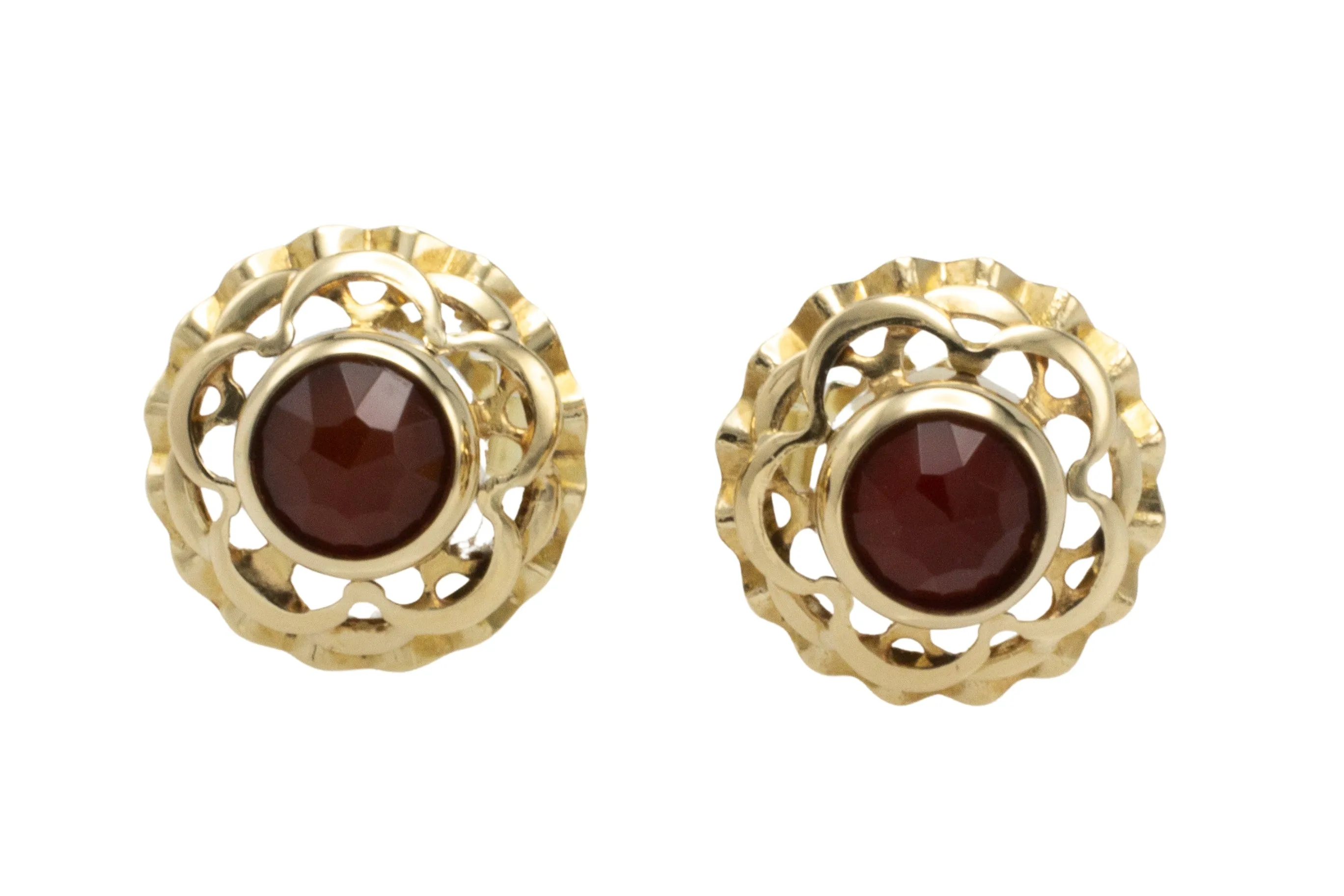 Carnelian studs in 14 carat gold